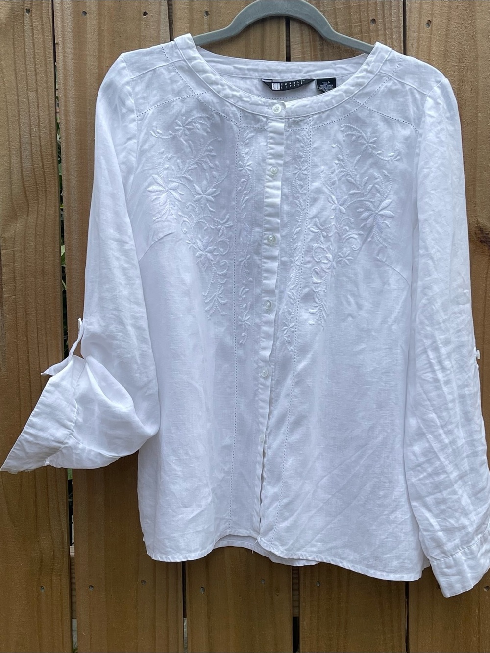 Carole Little White Embroidered Button-Down Linen Blouse in Large